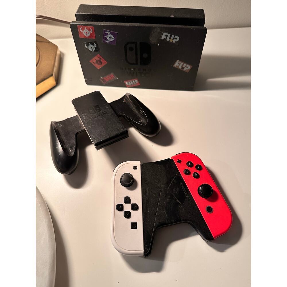 Nintendo Switch White Red Joy-Con Grip Holder & Controller Set